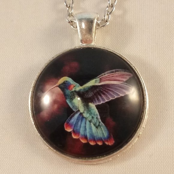 Silver Mystical Hummingbird Cabochon Pendant Chain Necklace Gift - Picture 1 of 3